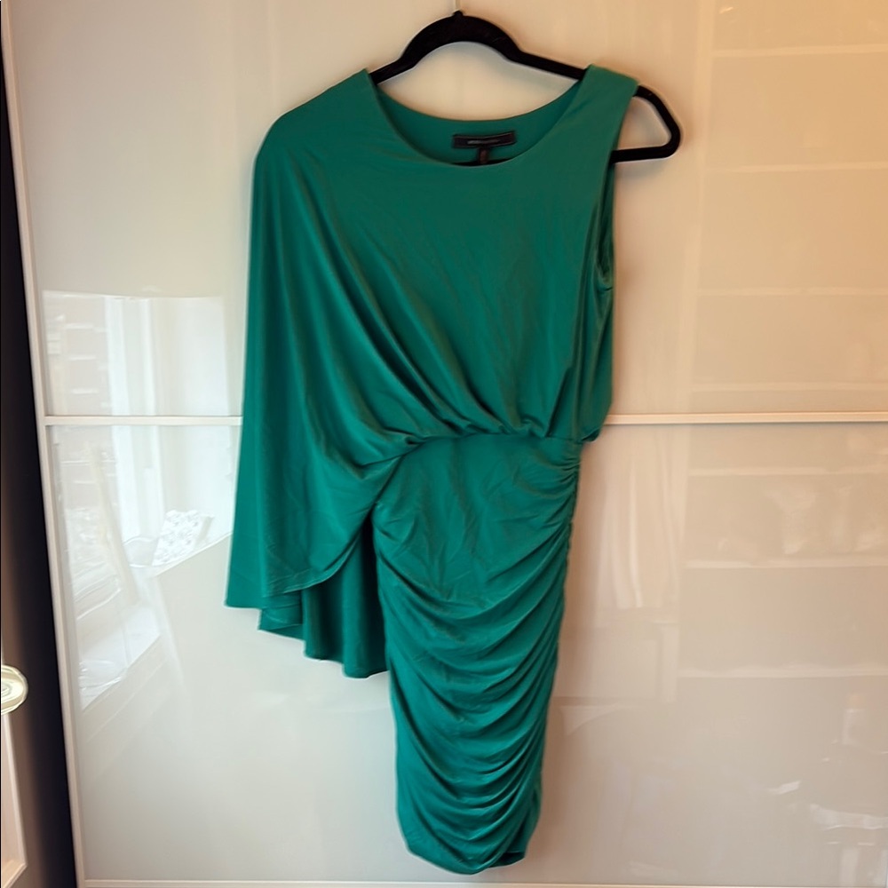 BCBGMaxAzria Green Asymmetrical Ruched Cocktail Dress